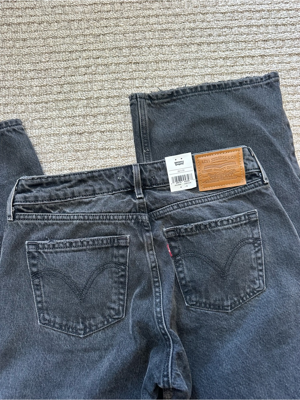 Levi’s NWT Black Low Rise Straight Leg Low Loose Jeans Sz 26 - Picture 8 of 8